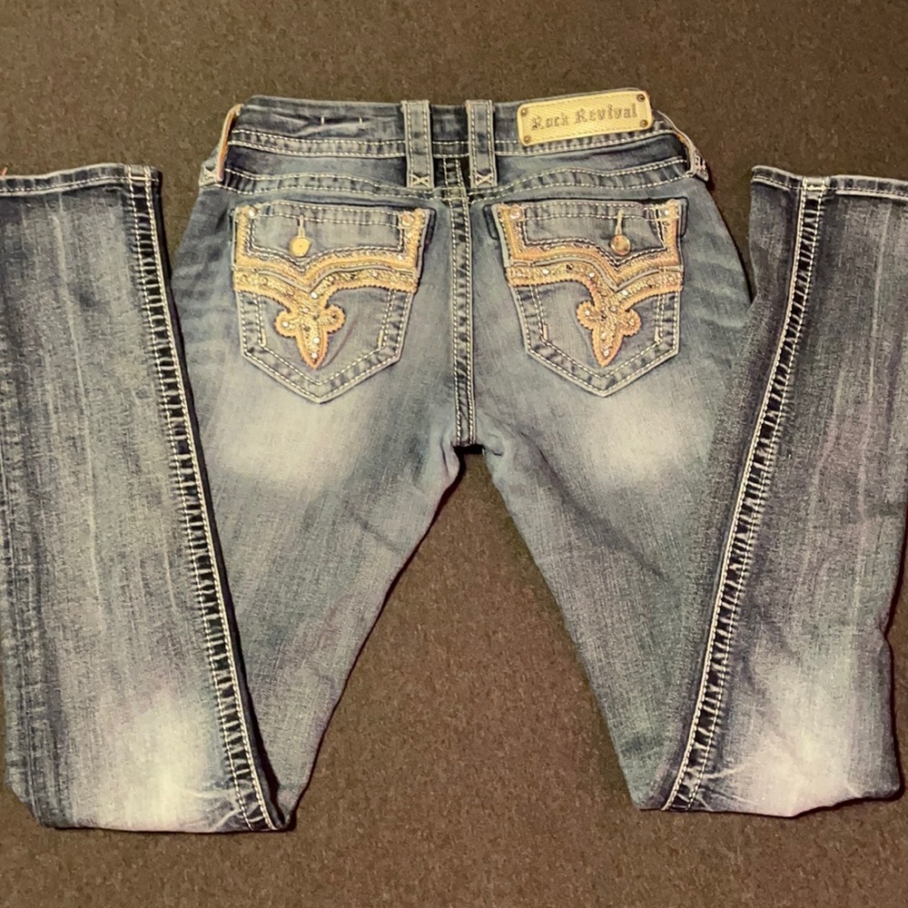 Cute low rise Rock Revivals!!